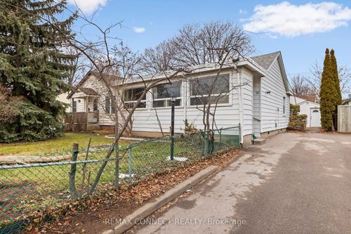 50 Cedar Street, Ajax, ON, L1S1V3 | Card Image