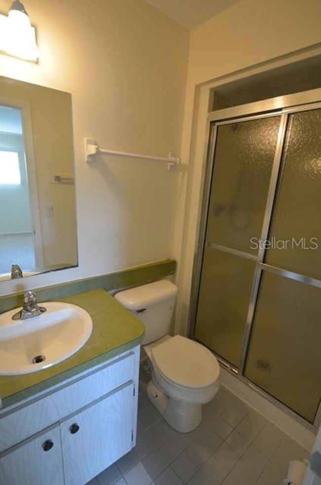 APT-226 - 400 Base Ave E, Condo with 3 bedrooms, 2 bathrooms and null parking in VENICE FL | Image 6