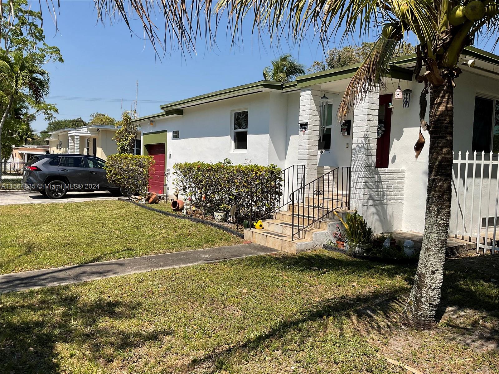 16th Ave, North Miami, FL 33161