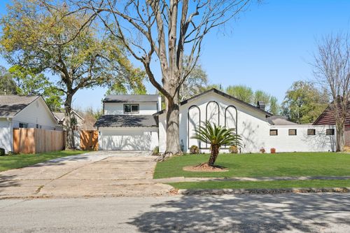 10722 Lynbrook Dr, Houston, TX, 77042-1416 | Card Image