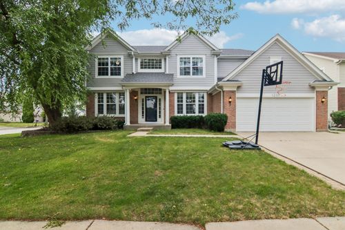 1201 Sterling Dr, Mundelein, IL, 60060-1081 | Card Image