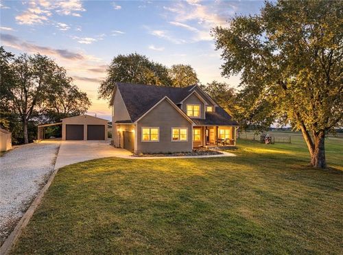 28800 E Atherton Sibley Rd, Sibley, MO, 64088-9621 | Card Image