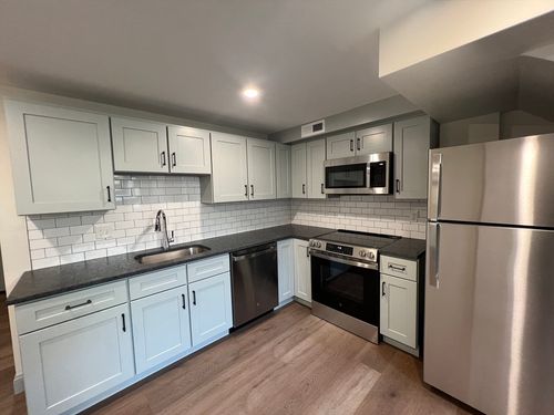 27-160 Seabury St, Fall River, MA, 02720 | Card Image