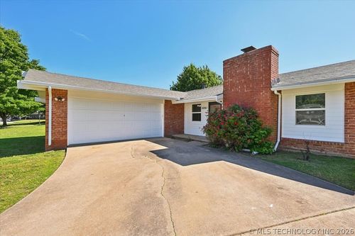5841 S 73rd East Avenue, Tulsa, OK, 74145 | Card Image
