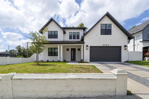 3202 W Arch St, Tampa, FL, 33607-5106 | Card Image