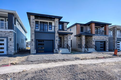 30 Walden Pond Dr, Amherstview, ON, K7N0E6 | Card Image