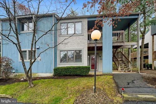 1620 Woodledge Cir, State College, PA, 16803-1874 | Card Image