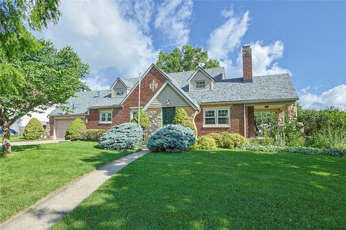 103 Chatham Dr, Kettering, OH, 45429-1405 | Card Image