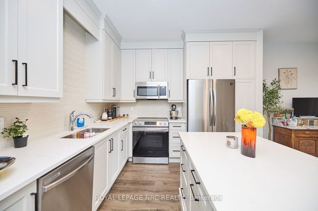 306 - 529 S Pelham Rd, Condo with 2 bedrooms, 2 bathrooms and 1 parking in Welland ON | Image 5