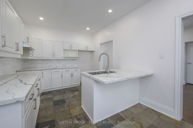 16 - 519 Riverside Dr, Condo with 3 bedrooms, 3 bathrooms and 1 parking in London ON | Image 6