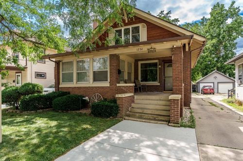 1234 Porter Ave, Beloit, WI, 53511-4750 | Card Image
