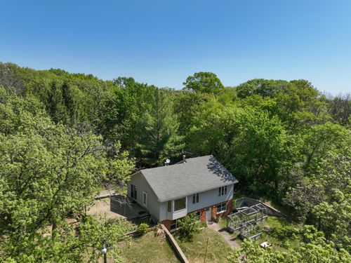1286 Krattley Ln, Hudson, WI, 54016-7177 | Card Image