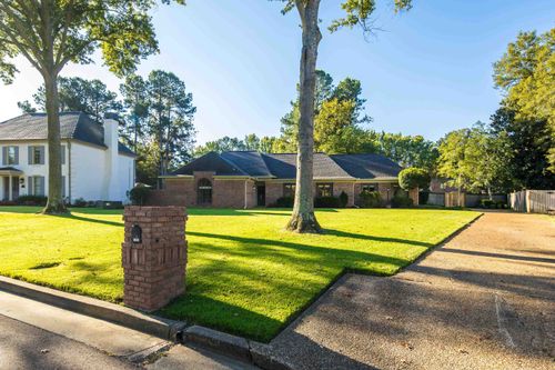 2203 Grandbury Way, Germantown, TN, 38139-3559 | Card Image