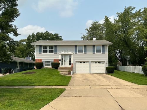 840 Heather Ln, Hoffman Estates, IL, 60169-6945 | Card Image