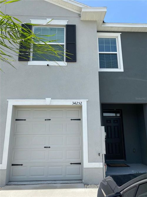 34252 Redwood Dawn Ln, WESLEY CHAPEL, FL, 33543-7284 | Card Image