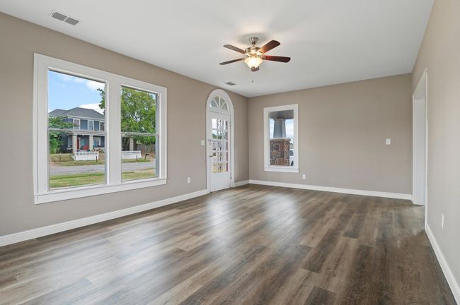 118 W Gandy St, Home with 0 bedrooms, 0 bathrooms and null parking in Denison TX | Image 7