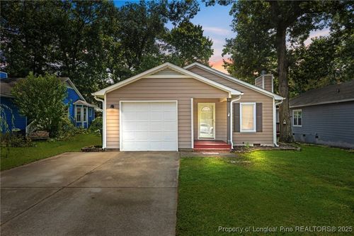 520 Stoneway Ct, Fayetteville, NC, 28301-3872 | Card Image