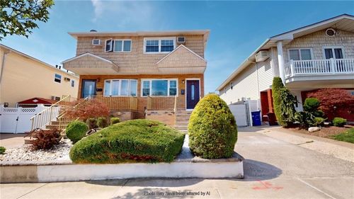 8 Thayer Place, Staten Island, NY, 10306 | Card Image