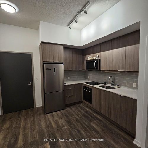 108-36 Forest Manor Rd, North York, ON, M2J0H3 | Card Image