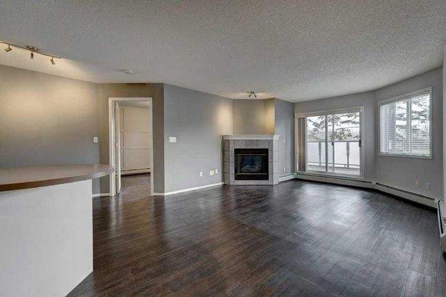 106 - 30 Sierra Morena Mews Sw, Condo with 2 bedrooms, 2 bathrooms and 1 parking in Calgary AB | Image 8