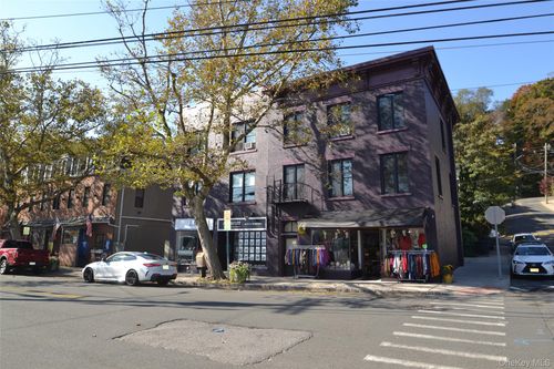 510 Piermont Ave, Piermont, NY, 10968-1052 | Card Image