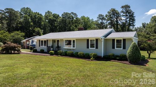 104 Highland St, Belmont, NC, 28012-2411 | Card Image