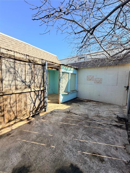 4056 Nw 36th St, Oklahoma City, OK, 73112-2988 | Card Image