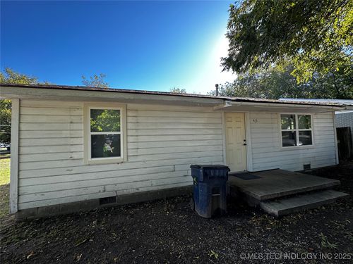 415 W 5th St, Ada, OK, 74820-3405 | Card Image