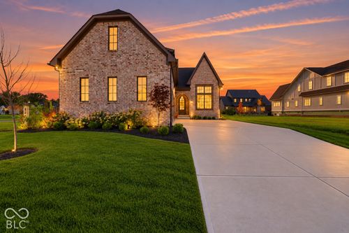 3588 Marketplace Ct, Zionsville, IN, 46077 | Card Image