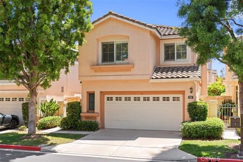 32 Santa Cruz Aisle, Irvine, CA, 92606-0813 | Card Image
