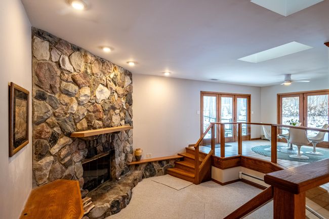 4352 Fenton Rd, House other with 4 bedrooms, 3 bathrooms and null parking in Hartland MI | Image 5
