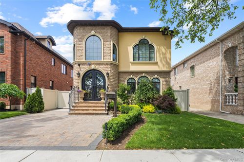 15755 23rd Ave, Whitestone, NY, 11357-3912 | Card Image
