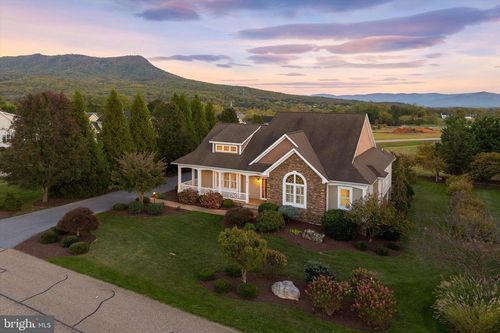 121 Claremont Ave, ROCKINGHAM, VA, 22801-2335 | Card Image