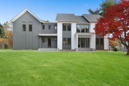 10 Bolton Lane, Westport, CT, 06880 | Card Image