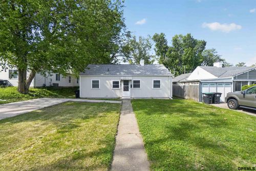 6764 Charles St, Omaha, NE, 68132-1138 | Card Image