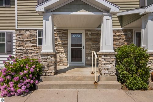 1424 Newport Street, Traverse City, MI, 49686 | Card Image
