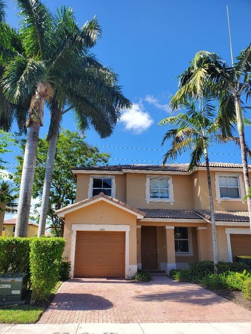 1030-1030 Ne 41st Pl, Homestead, FL, 33033-5936 | Card Image