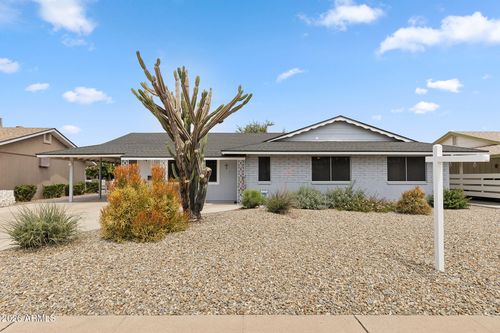 10026 W Riviera Dr, Sun City, AZ, 85351-3927 | Card Image