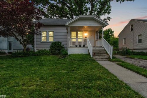 429 Linden Ave, Royal Oak, MI, 48073-3621 | Card Image