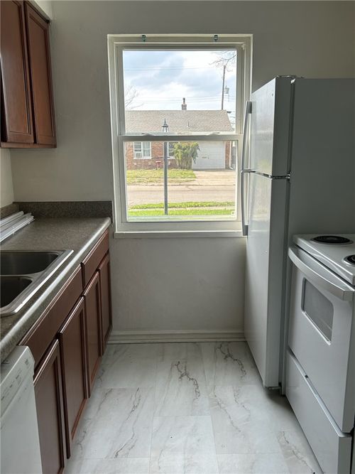 3928 Fulton Ave, Moraine, OH, 45439-2004 | Card Image