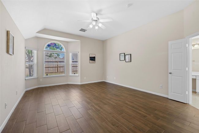 22022 Bridgestone Hawk Ct, House other with 3 bedrooms, 2 bathrooms and 2 parking in Spring TX | Image 21