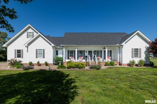 178 Bixler Rd, Eldorado, IL, 62930-3791 | Card Image