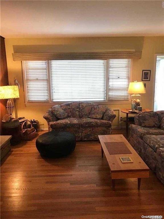 Residential Lease in Hempstead