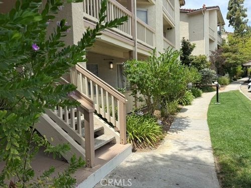 305-653 Oak Run Trail, Oak Park, CA, 91377 | Card Image
