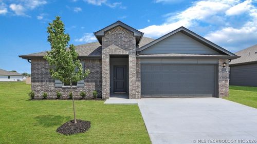 8516 E Galveston St, Broken Arrow, OK, 74014-7138 | Card Image