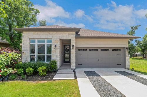 121 Monterey Oak Trl, Georgetown, TX, 78628-2561 | Card Image
