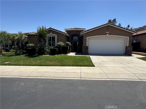 8441 Maruyama Dr, Hemet, CA, 92545-9324 | Card Image