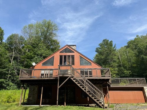 73 Hardwick Pond Rd, Ware, MA, 01082-9320 | Card Image