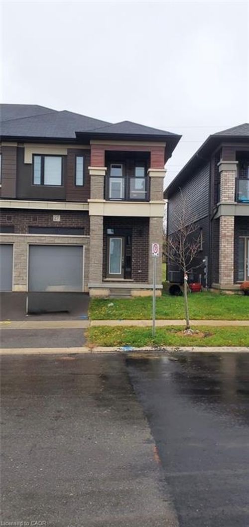 {{alt}} | Card Image