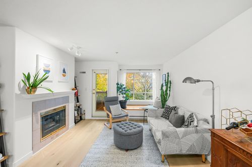 213-6745 Station Hill Crt, Burnaby, BC, V3N4Z4 | Card Image